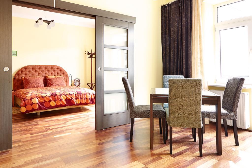 Lovely Funky Flat Near Royal Park Варшава Экстерьер фото